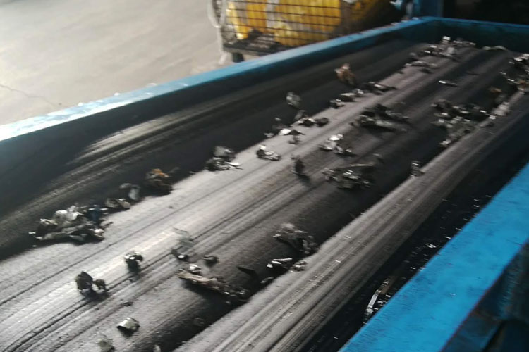 ベルトコンベヤ（耐油） 交換