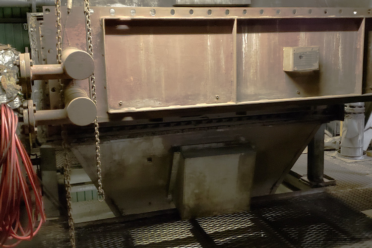 二次空気予熱器 全体（漏れロウ付け修理）